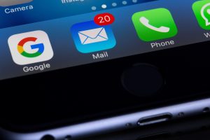 20 notifications on mail icon